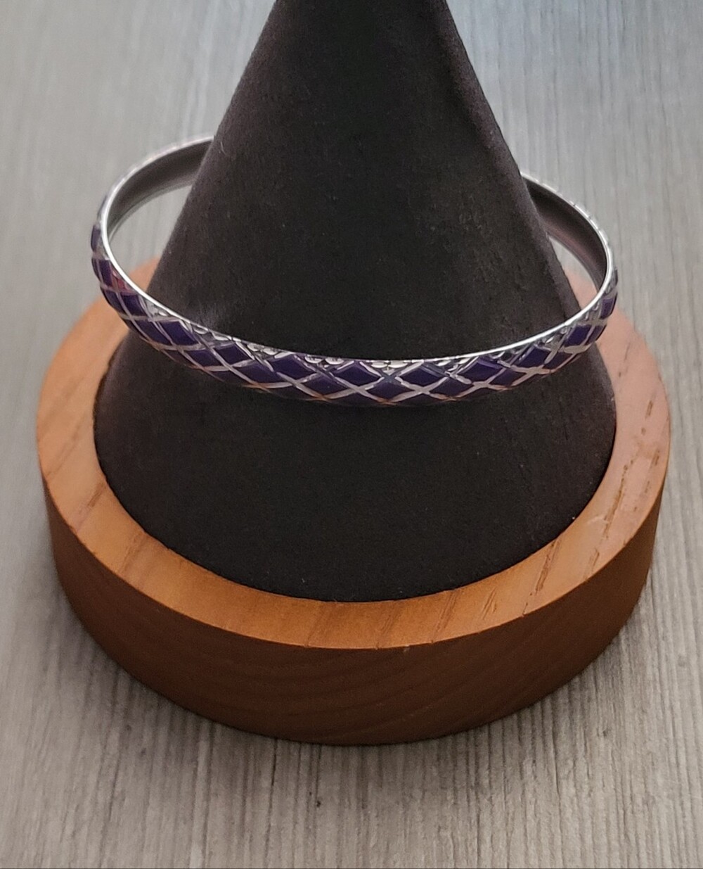 Brand New Purple Enamel Crisscross Bangle Bracelet - Women Jewelry